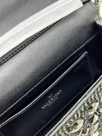 Picture of Valentino Handbags _SKUfw208748083fw